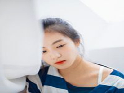 爸爸尿在媽媽肚子里了怎么辦,準(zhǔn)媽媽尷尬經(jīng)歷：如何應(yīng)對(duì)孕期意外？-3